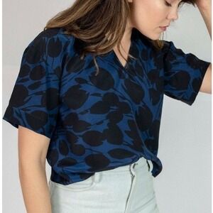 No. 6 Store Women's 2 Blue Black Floral Print Dolman Sleeve V Neck Blouse Chic‎